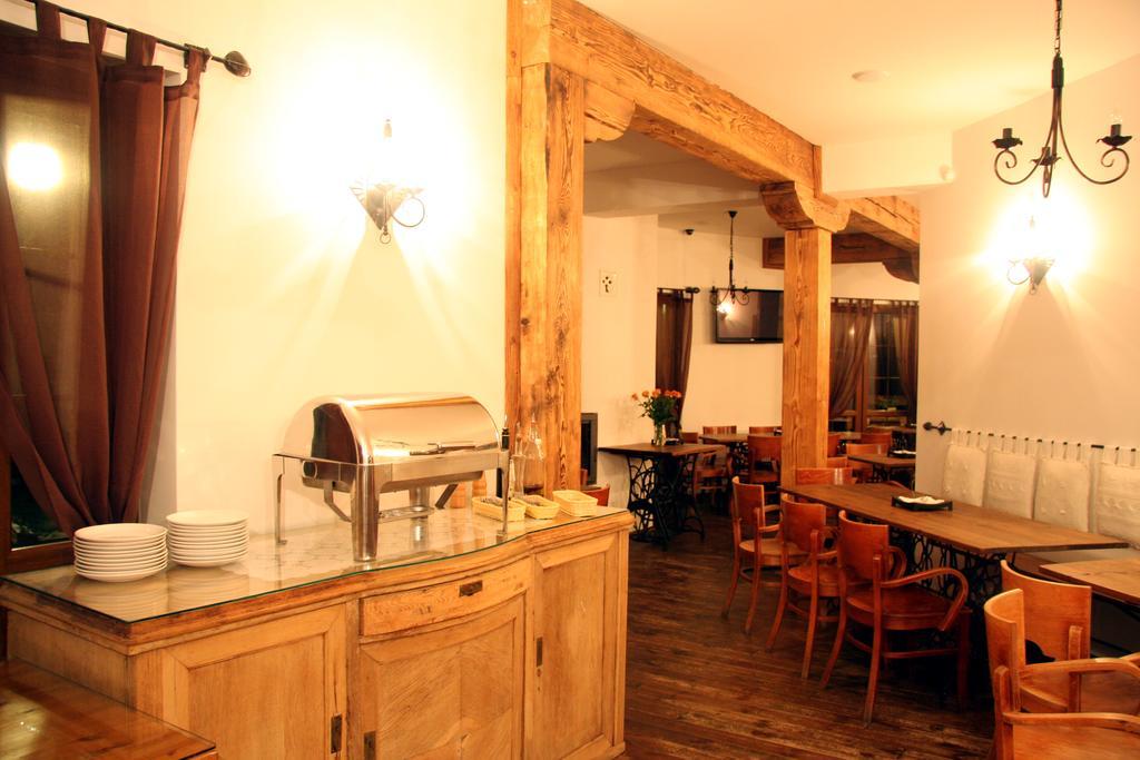 Constans Apartment Jaroslawiec Bagian luar foto