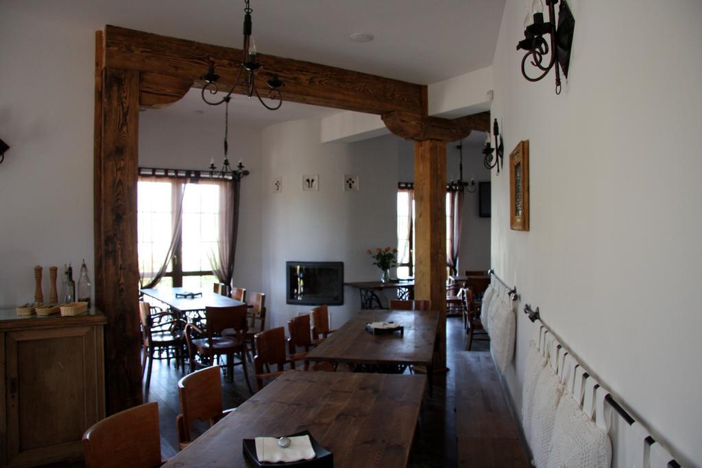 Constans Apartment Jaroslawiec Bagian luar foto